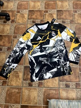 Adidas Real Madrid X Marvel 2025/26 Long Sleeve Training Jersey Size M